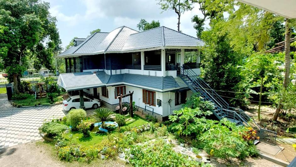 Brothers Homestay Alappuzha Extérieur photo